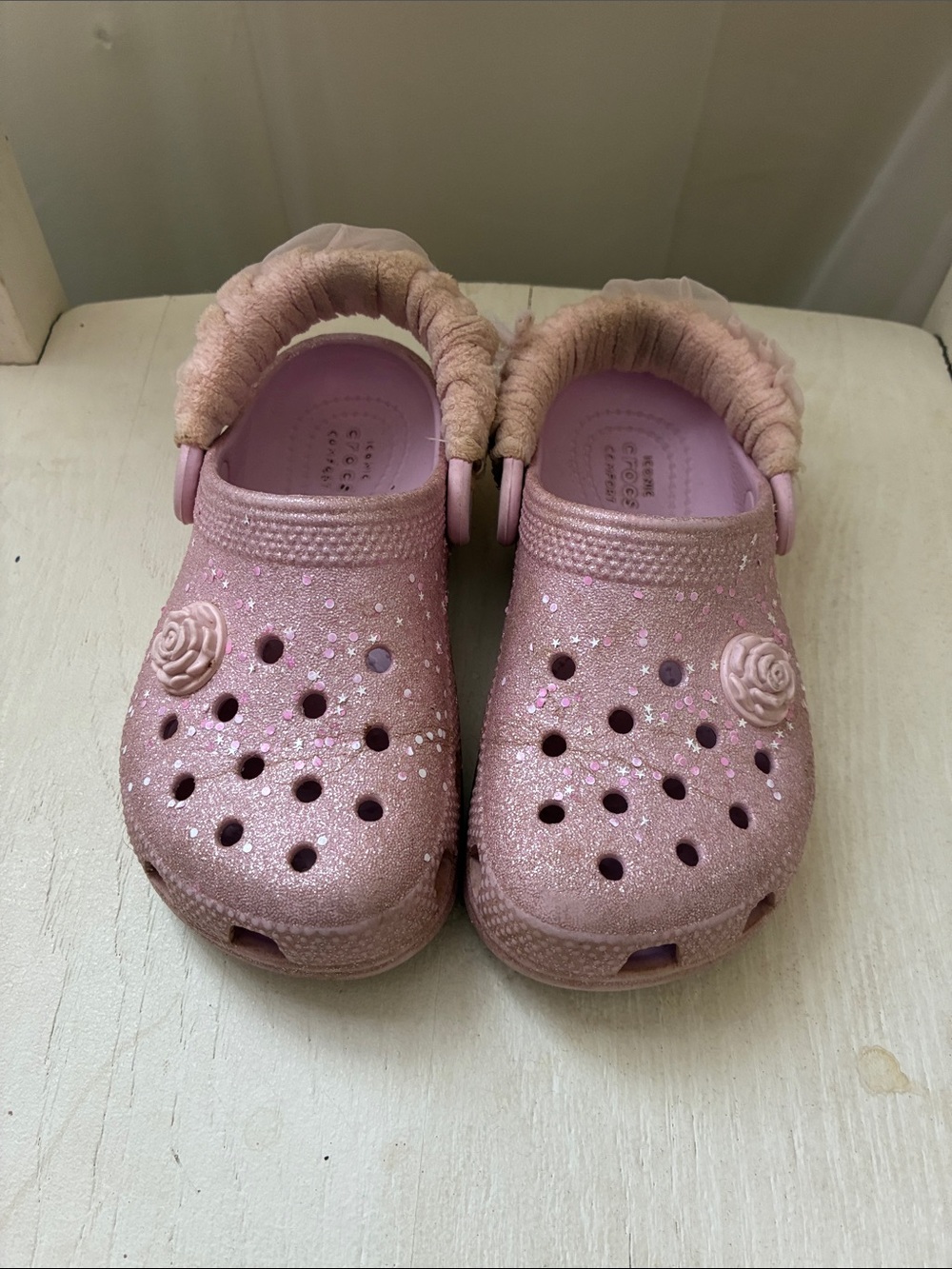 Kids Sparkle Clog San with Flower Charm - Pink